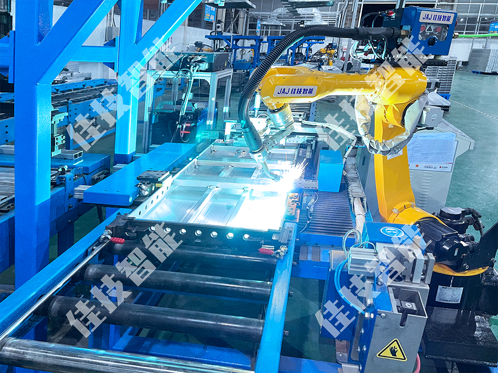 肇庆创富铝模板机器人智能焊接系统局部图已加水印.jpg